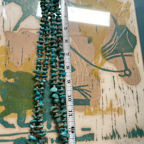 Vintage Genuine Turquoise
& Heishi Shell Necklace - Picture 9 of 11